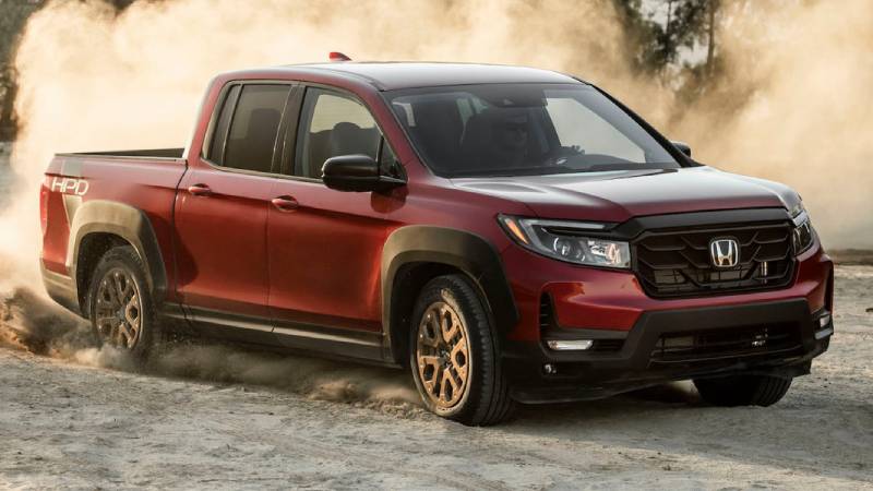 2024 Honda Ridgeline: Unchanged masterpiece or disappointing standstill? Find out what this mid-size pickup has to offer!