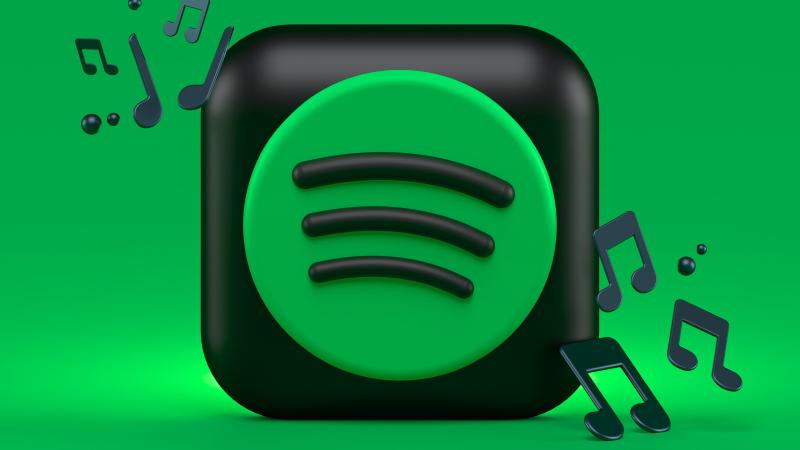 Taylor Swift and Miley Cyrus Dominate Spotify Wrapped