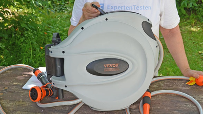 Garden Innovation in Test: VEVOR Retractable Hose System